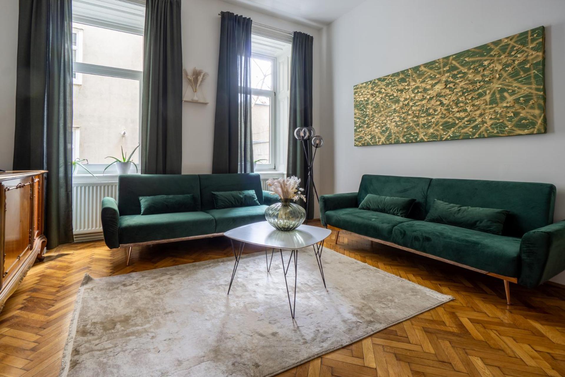 Central Apartment In Viennese Old Building Exterior photo