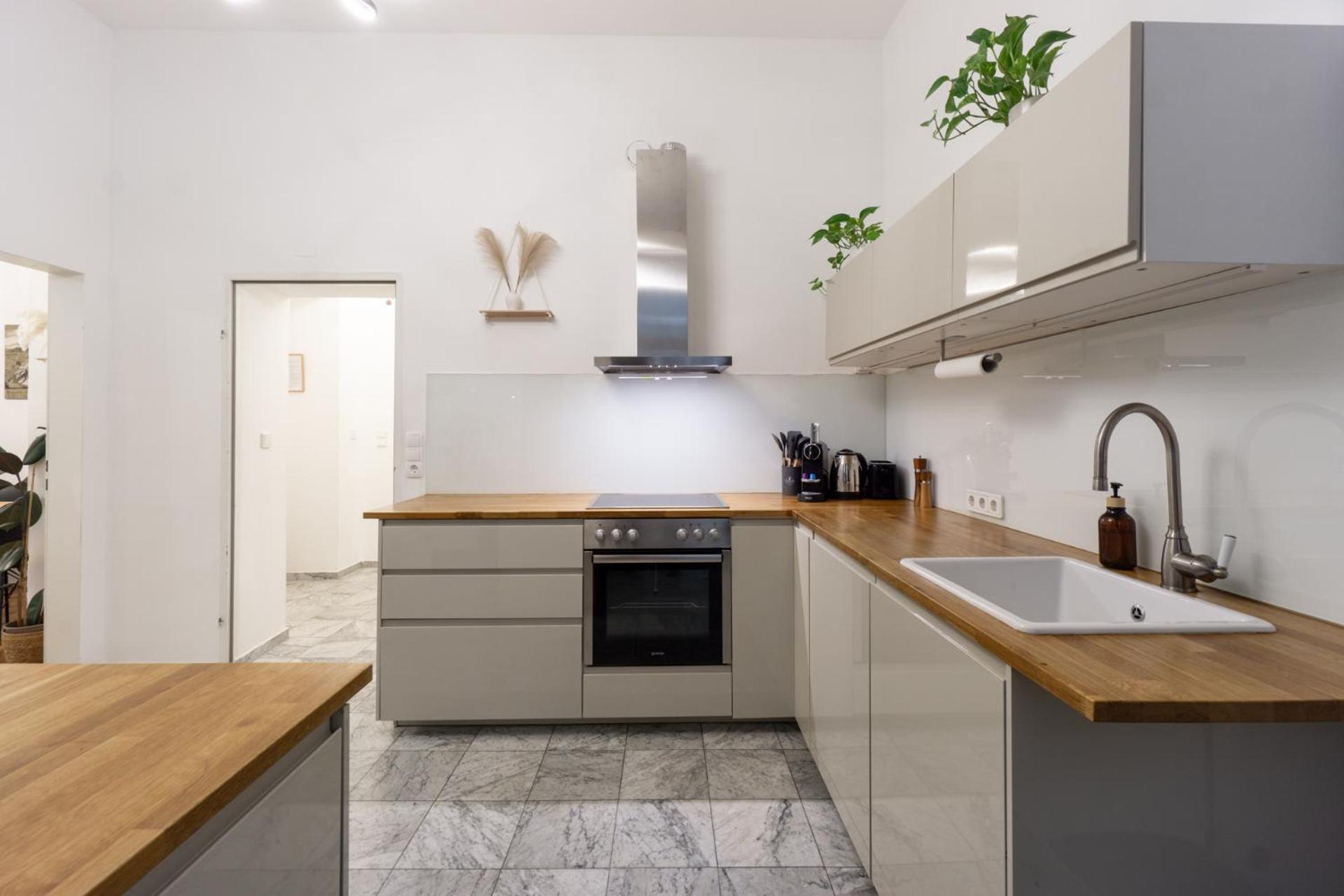 Central Apartment In Viennese Old Building Exterior photo