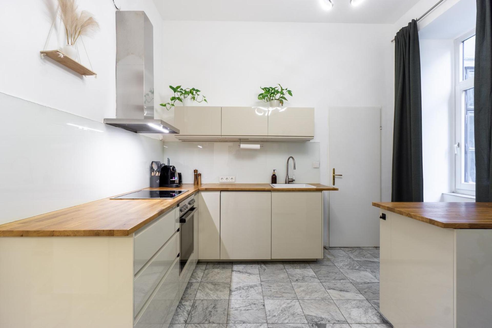 Central Apartment In Viennese Old Building Exterior photo